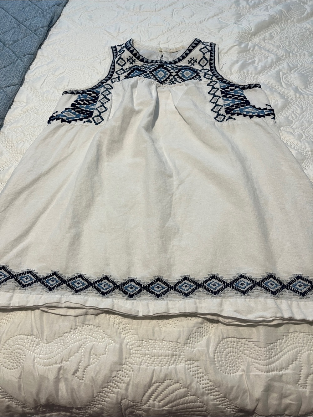 Lucky Brand White Sleeveless Embroidered Tunic with Blue Accents